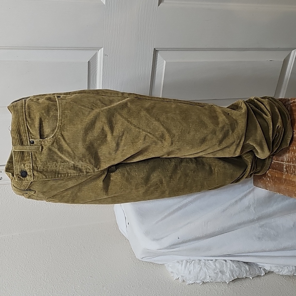 Levis Corduroy Pants in Tan - Picture 3 of 9